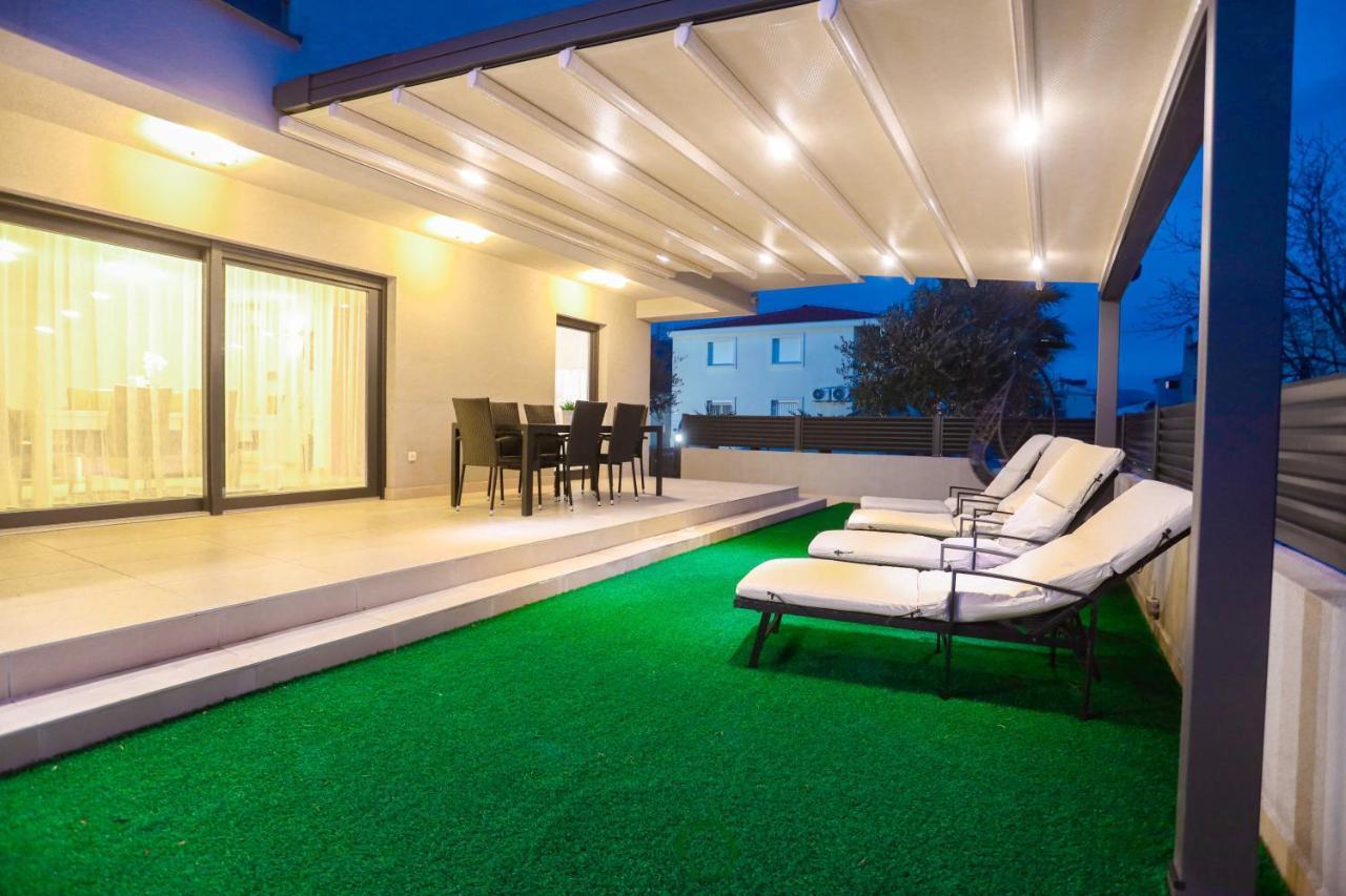 Villa Castelli, Apartment With Pool, Каштела Екстер'єр фото