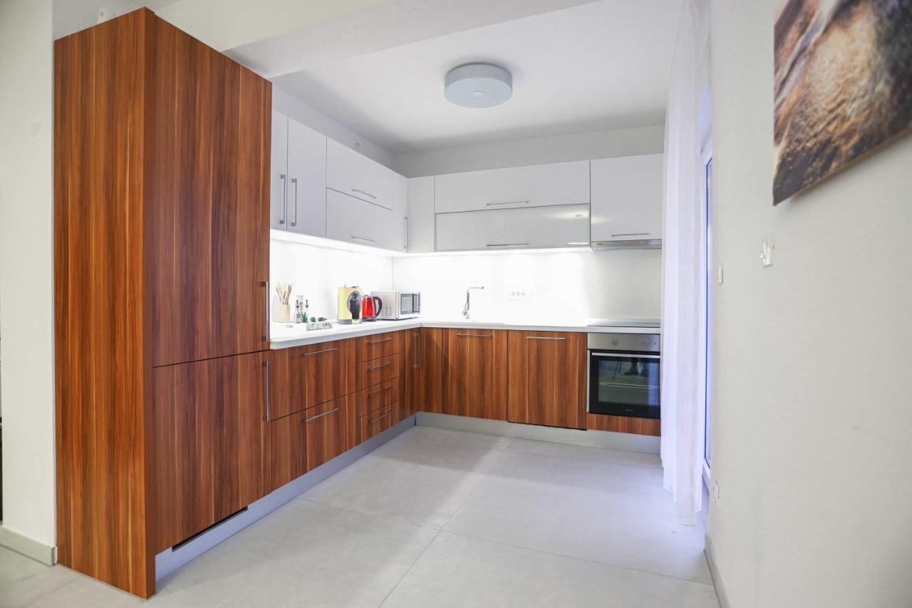 Villa Castelli, Apartment With Pool, Каштела Екстер'єр фото
